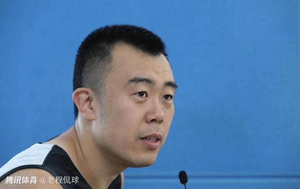 电梯里小妖精真紧高h