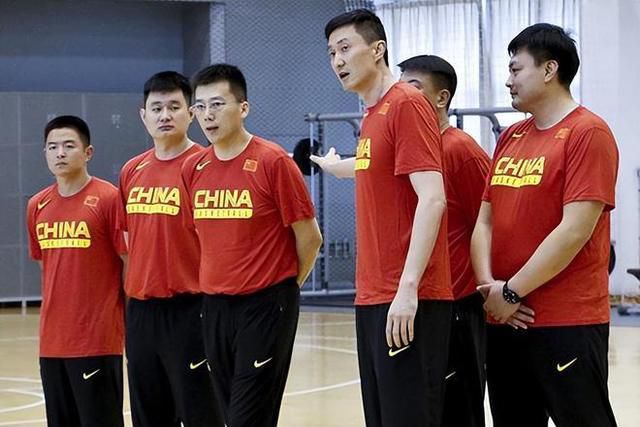 含紧一点h边做边走动免费视频